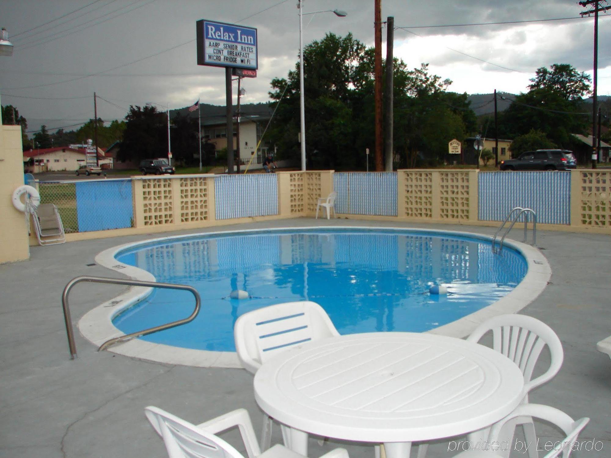 Relax Inn Yreka Exterior photo
