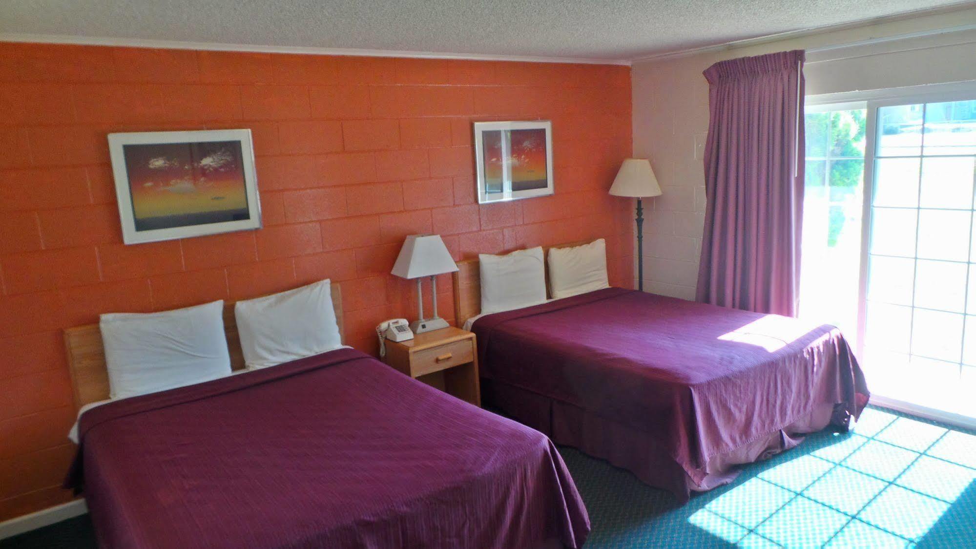 Relax Inn Yreka Exterior photo